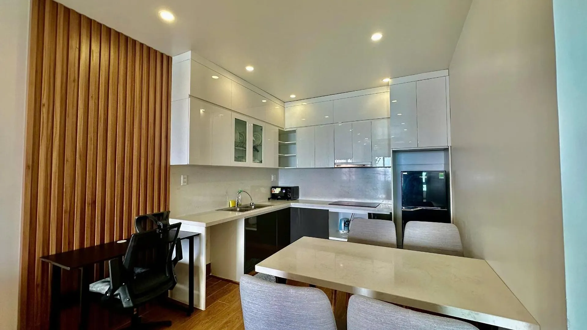 Homestay Seaview Nha Trang - Host By Tung Nguyen - Book Tour & Full Service Apartamento